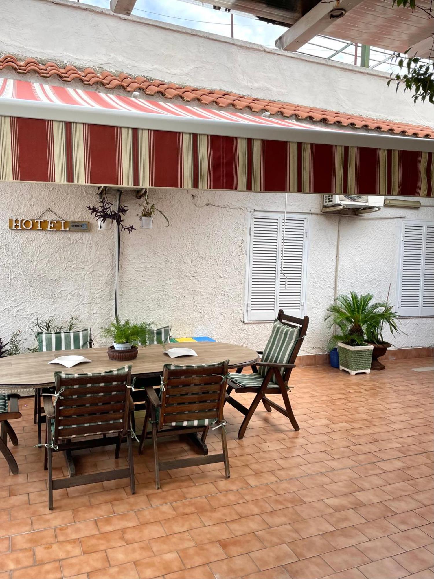 Hotel Cappuccetto Rosso Lusciano Εξωτερικό φωτογραφία